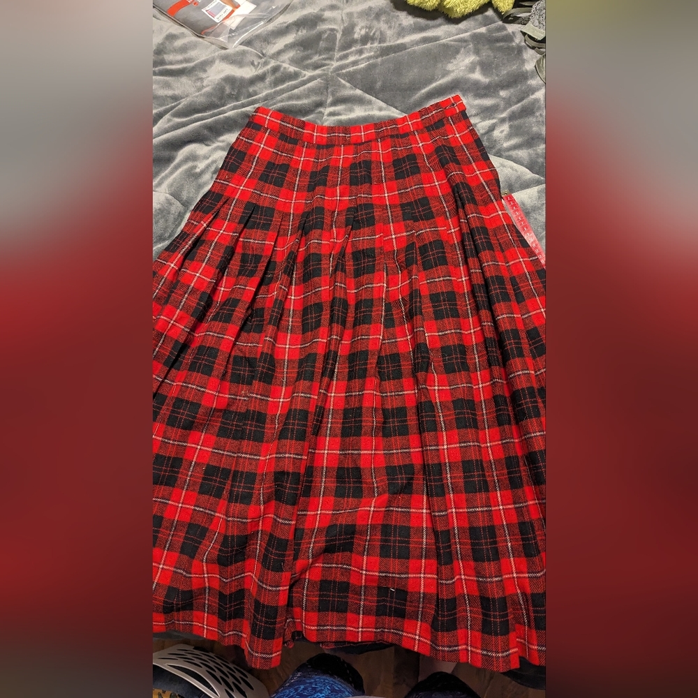 Vintage 70s 100% Virgin Wool Tartan Pleated Maxi Skirt